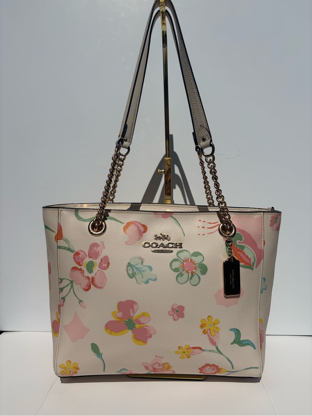Coach Cammie Chain Tote in Dreamy Land Floral Print (Style No. C8616)
